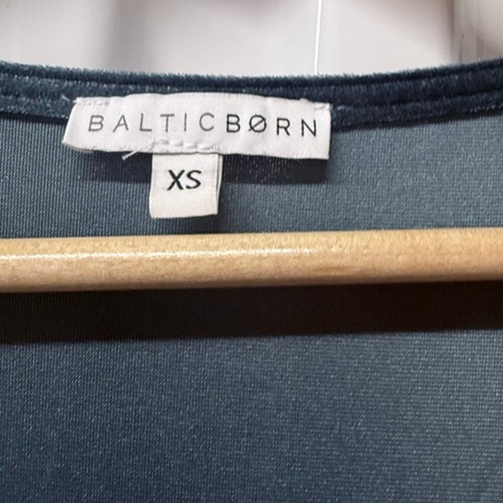 BALTIC BORN Katelyn blue green velvet short sleeve maxi wrap long dress - Picture 7 of 12